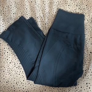 lulu lemon cropped leggings